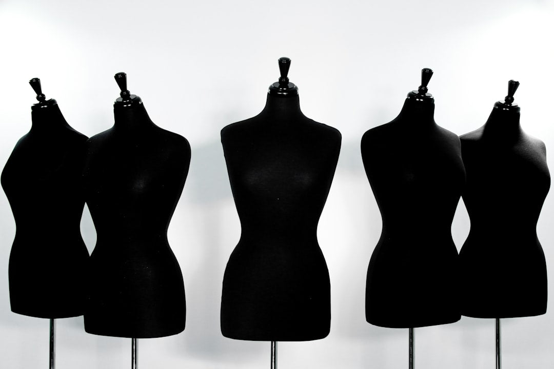Apparel & Clothing accessories