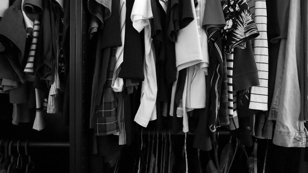 Apparel & Clothing accessories