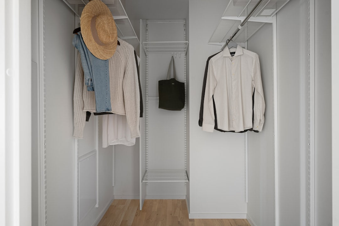 Apparel & Clothing accessories