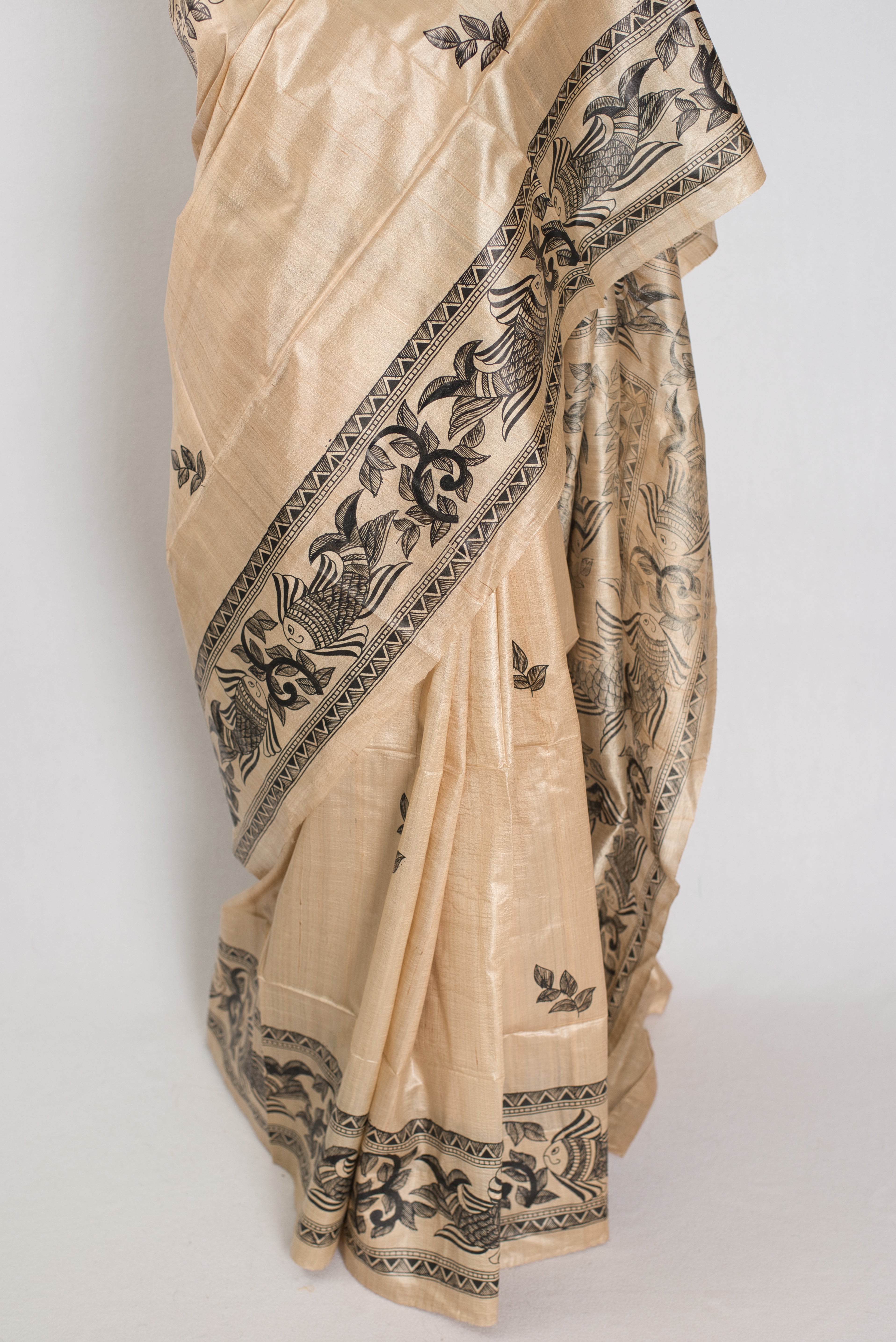 Matsya: Hand-Painted Madhubani Tussar Silk Saree | Fish Motif | Beige & Black