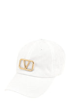 V Buckle Charm Baseball Cap