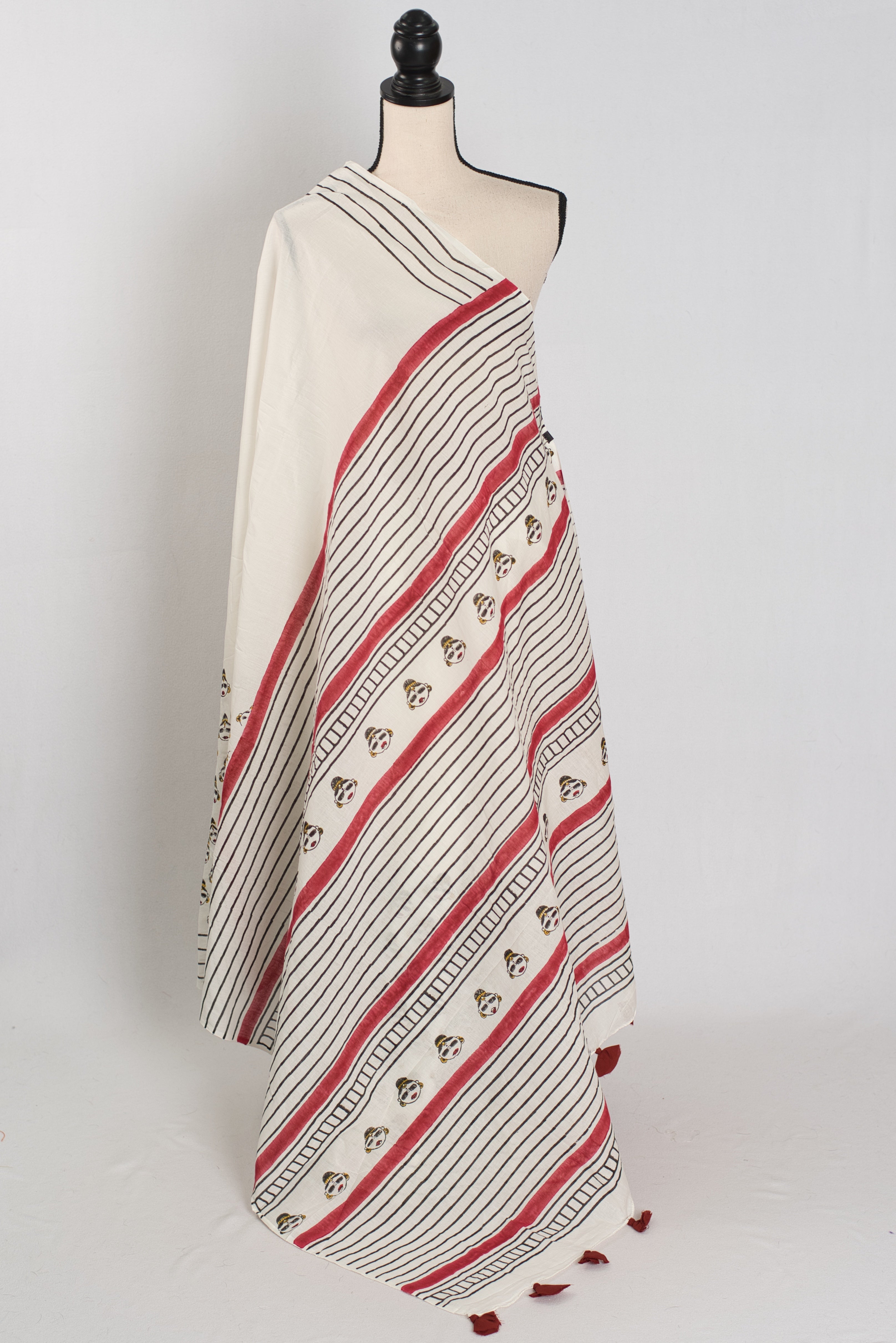 Sandhi: White & Black Contemporary Printed Mulmul Cotton Saree