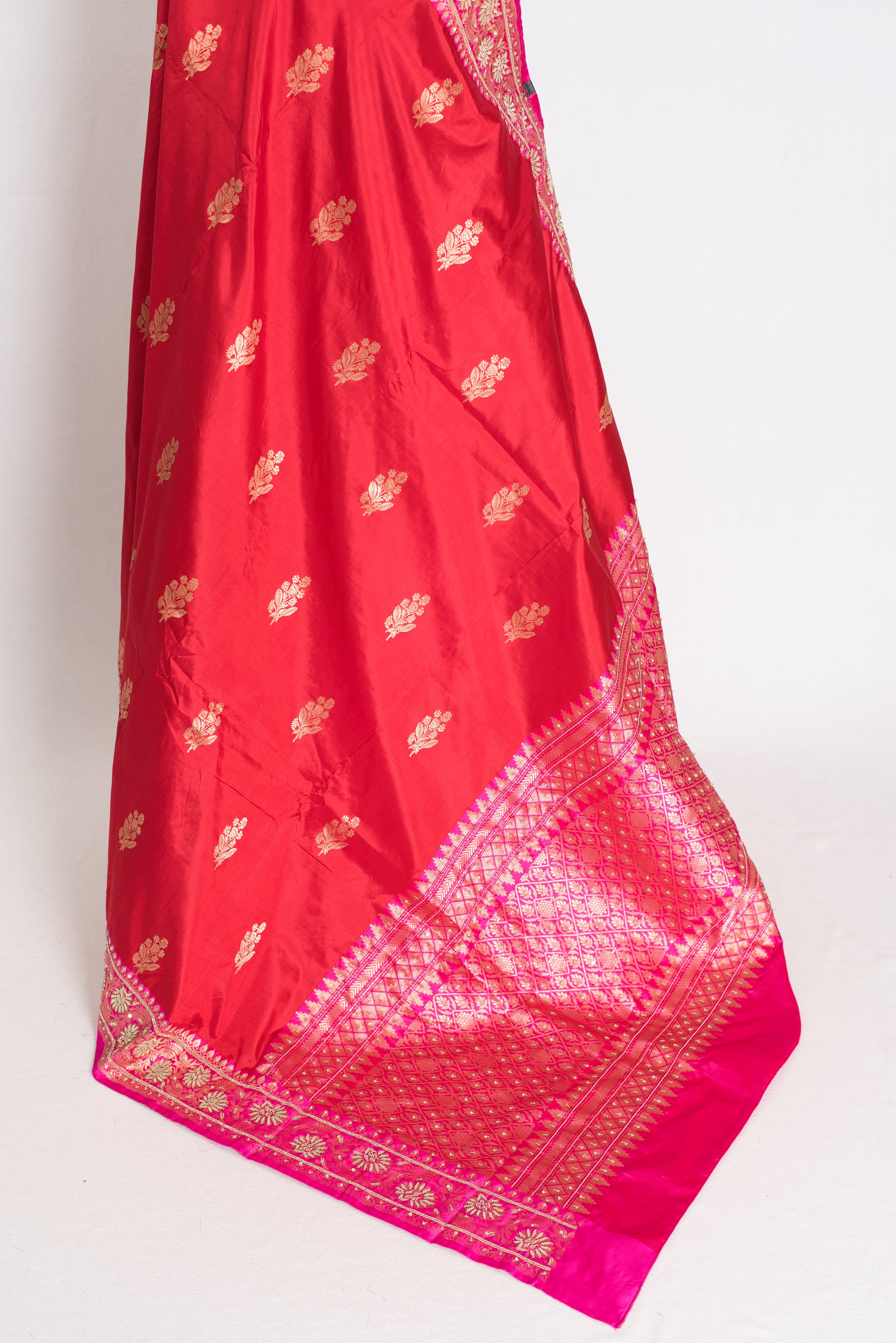 Radha : Zardosi Hand Embroidery Work Red Bridal Banarasi Saree