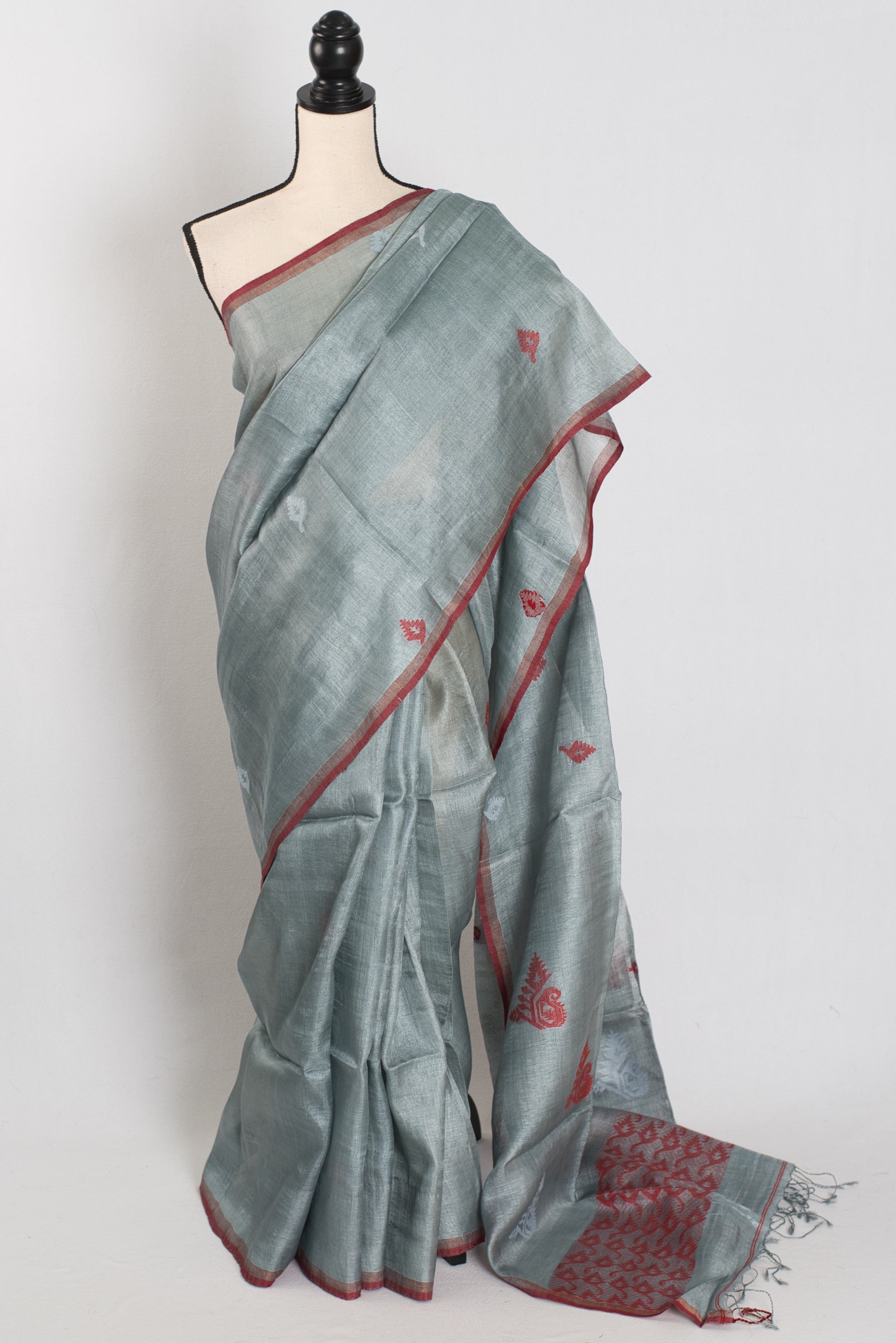 Benu: Grey & Red Bengal Tussar Silk Saree | Intricate Jamdani Weaving