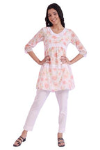Aurelia Women'S White Printed Straight Kurti (Size: M)-A30518-509234
