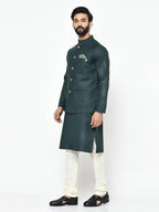 Kisah Men Green Off-White Solid Kurta With Churidar Jacket, Full Sleaves, Knee Length, Straight, Regular Fit, Mandarin Collar Et