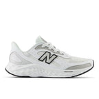 New Balance Women's Fresh Foam Arishi V4 Running Shoe, Nb White/Silver Metallic/Black, 9 Wide