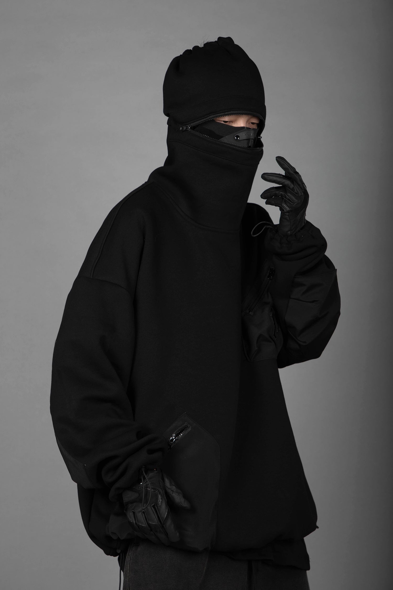 HiH33 Black Utility Hoodie