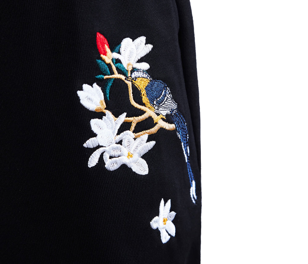 7046 Flowers Embroidery Joggers