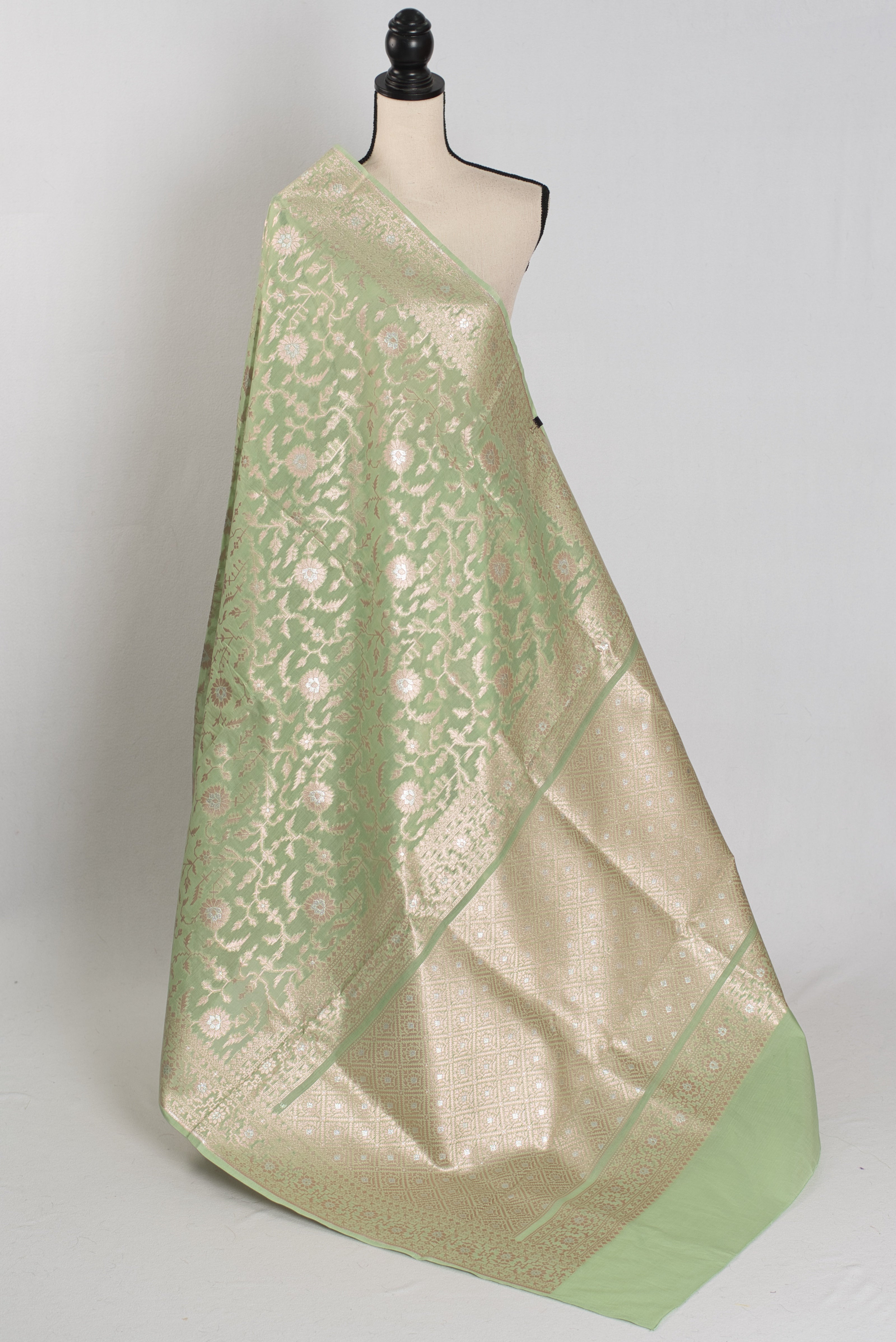 Mohini: Sea Green & Gold Jamdani Banarasi Saree | Cotton Silk Fusion