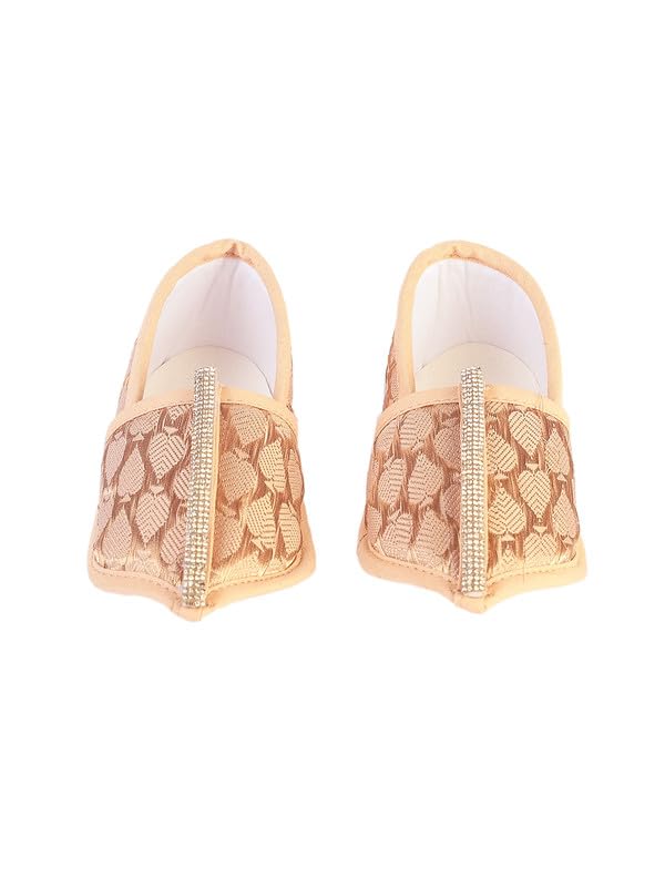 Devishi Juti_Light Golden 12 Cms 2.5