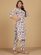 Varanga Women Thread Embroidered Yoke Floral Printed Kurta With Trouser