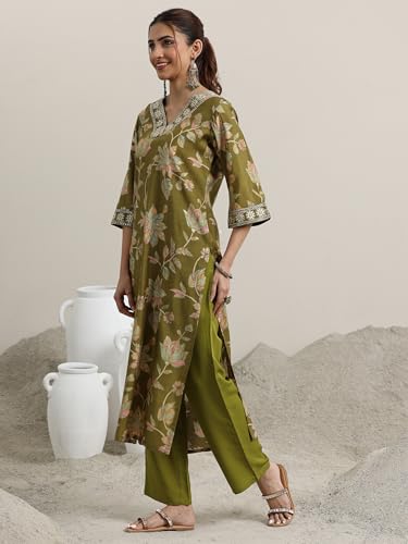 Libas WomenS Silk Blend Kurta Set (400340