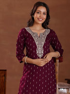 Libas WomenS Cotton Yoke Design Straight Kurta (26967_Maroon