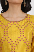 W For Woman Floral Printed Straight Shantung Kurta And Pants Set