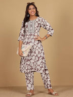 Varanga Women Thread Embroidered Yoke Floral Printed Kurta With Trouser