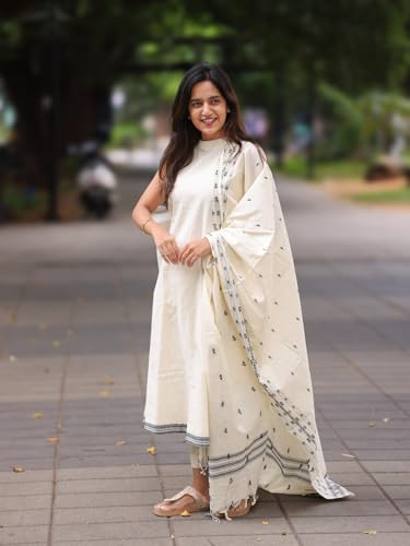 ANNI DESIGNER Womens Rayon Viscose Solid Anarkali Kurta with Pant & Dupatta (Kesargod Cream_M_Cream_Medium)