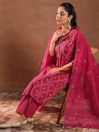 Libas WomenS Chanderi Silk Kurta Set (49470