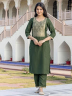 Sanisa Women'S Chinnon Weaving Straight Kurta With Pant And Dupatta Set