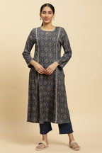 W For Woman Women'S Viscose Booti Regular Kurta & Straight Pant