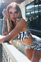 Women's High-Waisted Seamless Front Compression Training Shorts | Zebra Ops