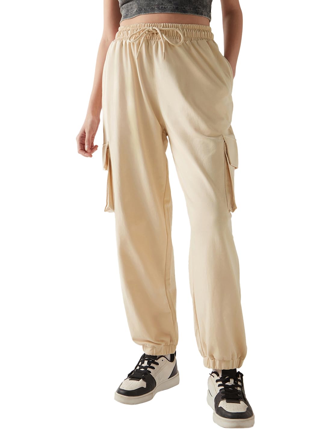 Bewakoof Womens High Rise Air 1.0 Solid Super Loose Fit Terry Cargo Joggers_648300_Beige_S