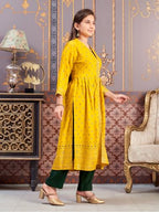 Aarika Girls Ethnic Wear Yellow-Dark Green Colour Foil Print Rayon Kurti Pant Set-8-15 Years (Kp-Sd-5826)