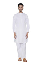 Manyavar Mens Cotton Blend Regular Fit Kurta Only (MLOSK402-301_White_XL)