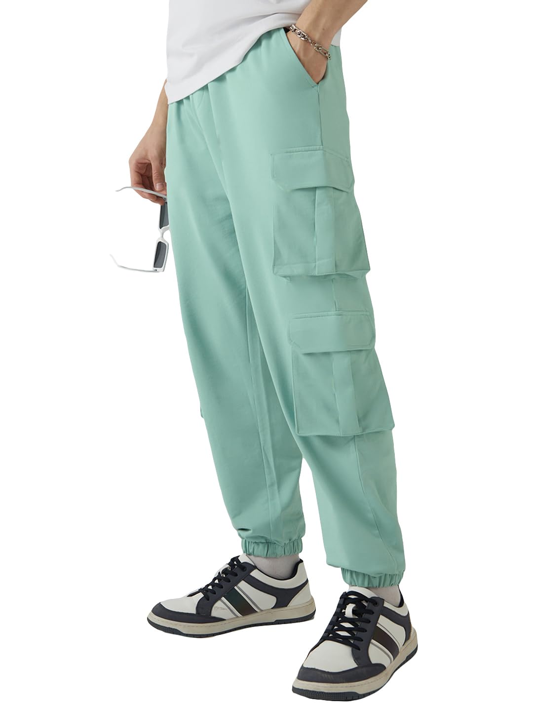 Bewakoof Mens Mid Rise Air 1.0 Solid Super Loose Fit Poly Cotton Cargo Joggers_646414_Green_M