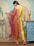 Ishin V-Neck Three-Quarter Sleeves Kurta With Trousers & With Printed Dupatta | Kurta Set For Women | Kurta With Trousers And Du