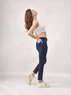 Lyra WomenS Mid-Rise Slimfit Ankle Length Jeans|Stretchable Fabric For Comfort|Trendy & Stylish Denim|Size - 32