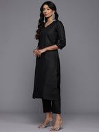 Varanga Women Solid Black V Neck Straight Kurta Set With Printed Dupatta