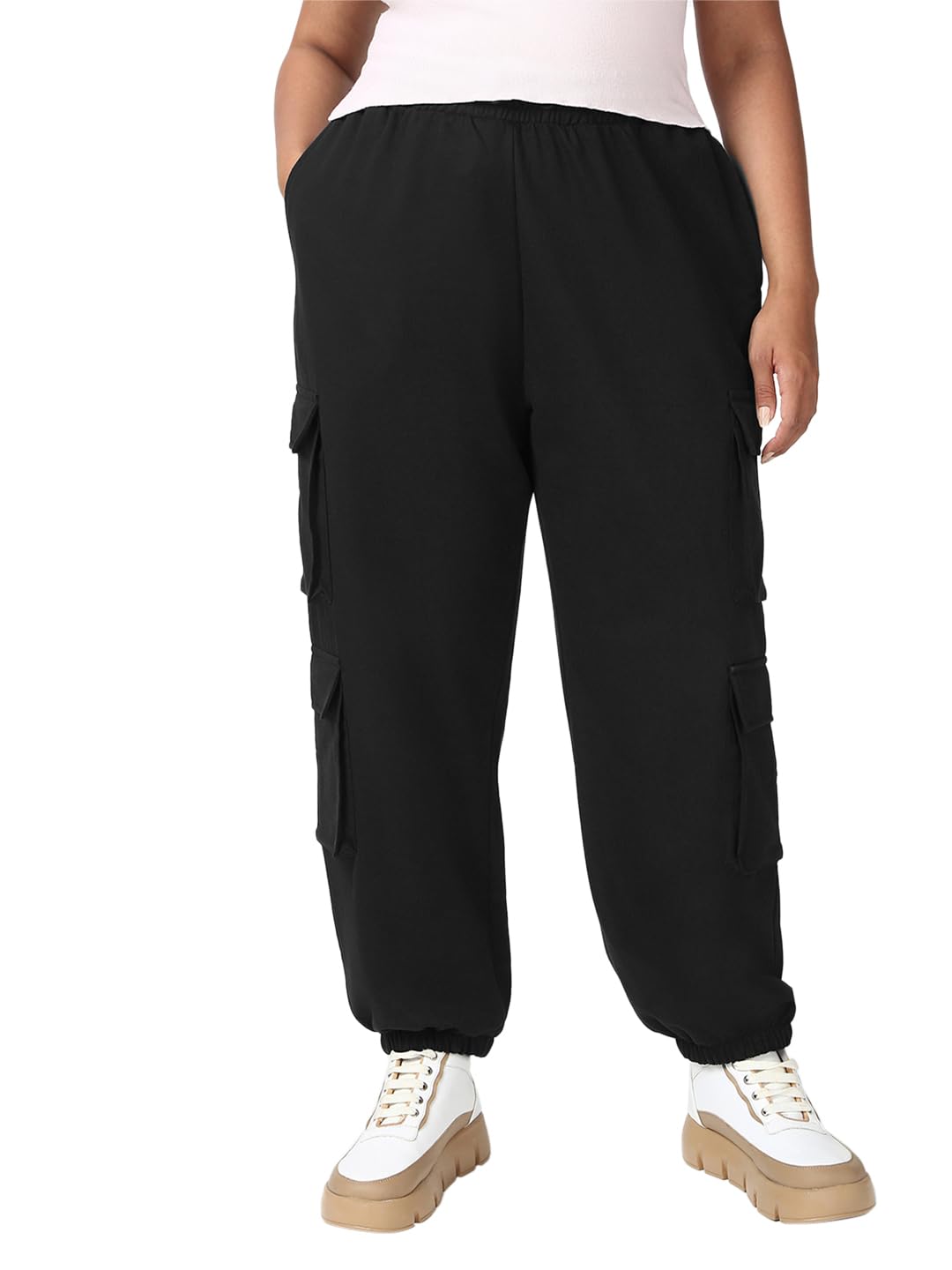 Bewakoof Air 1.0 Womens Solid Super Loose Fit Terry Plus Size Cargo Joggers_646960_Black_5XL