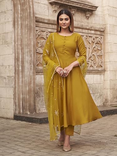 Womanista Women Silk Solid Kurta Set