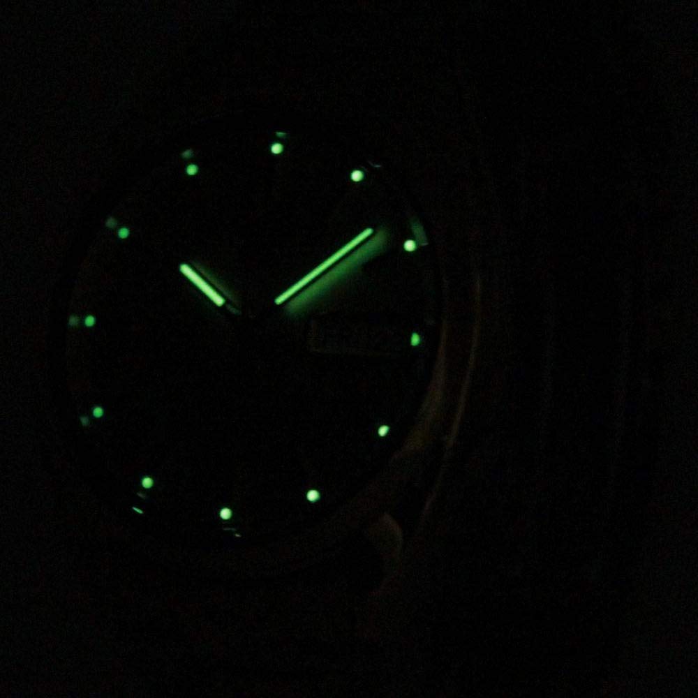 Seiko Men's SNXL72 Seiko 5 Automatic Gold-Tone Stainless Steel Bracelet Watch with Patterned Dial