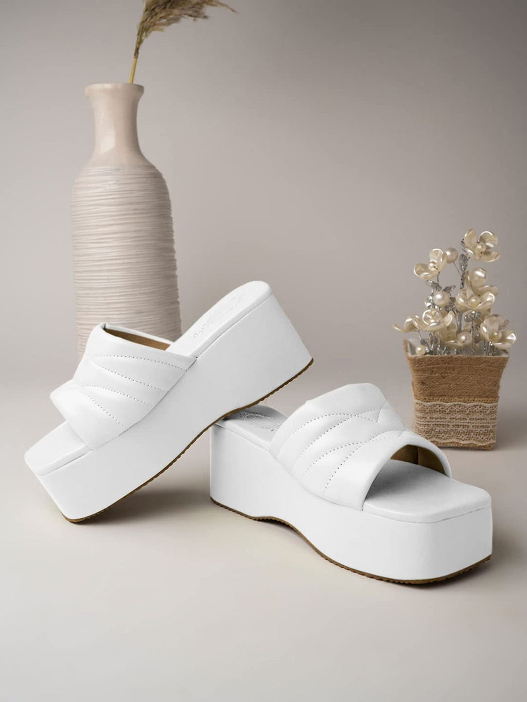Shoetopia Retro Style Platform Heels