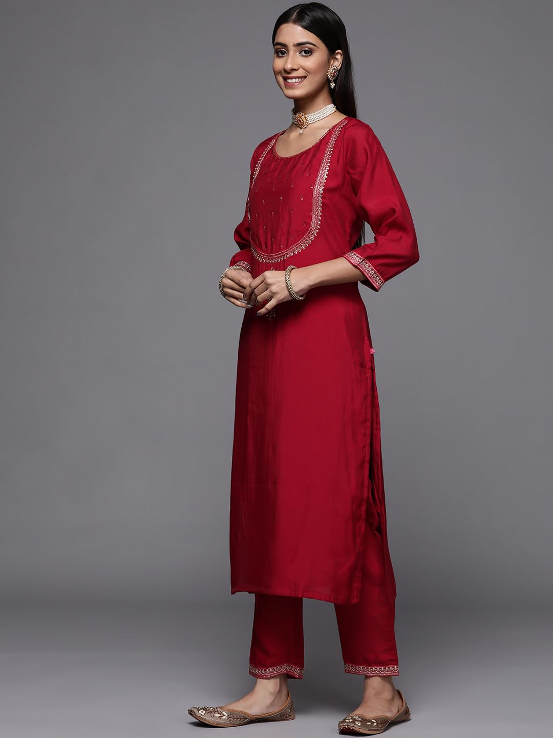 Varanga Red Embridered Kurta Paired With Tonal Botom And Dupatta