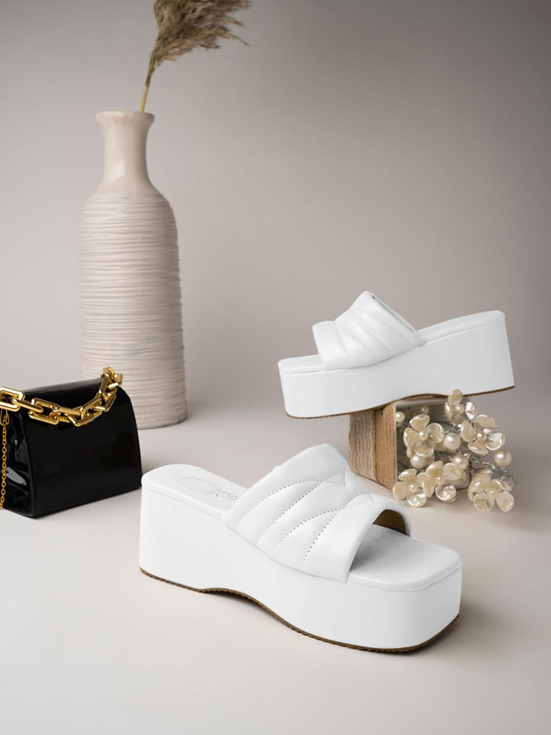 Shoetopia Retro Style Platform Heels