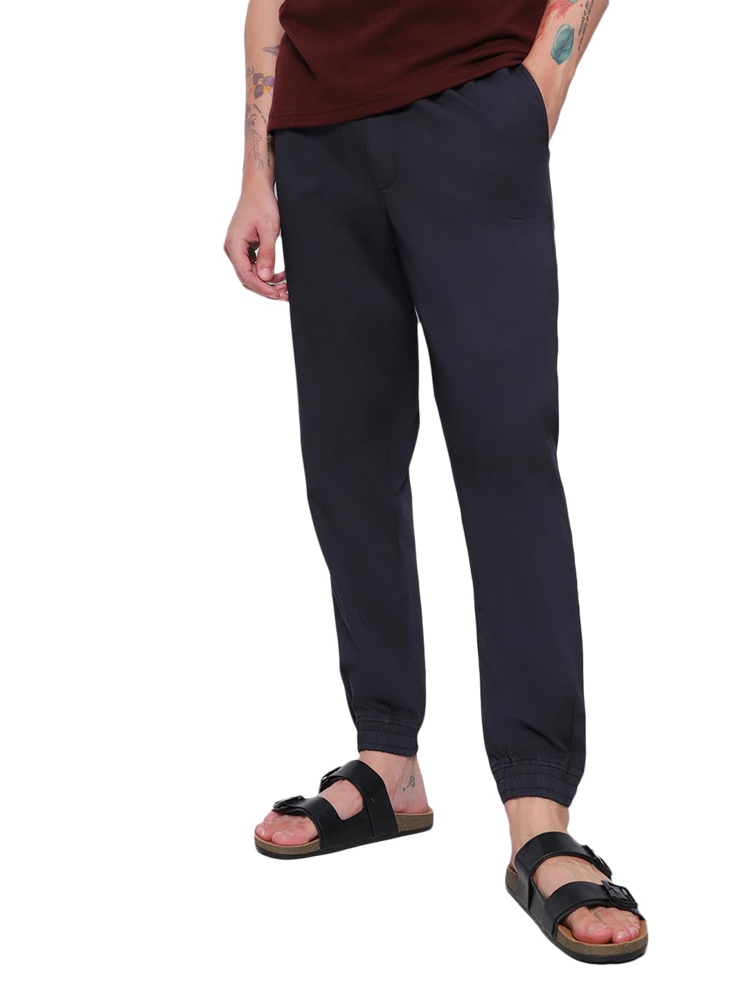 Bewakoof Mens Over Dyed Cotton Jogger Pants - Regular Fit_591113_Black_28