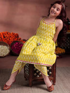 Libas Kids Womens Printed Cotton A-Line Kurti With Trousers