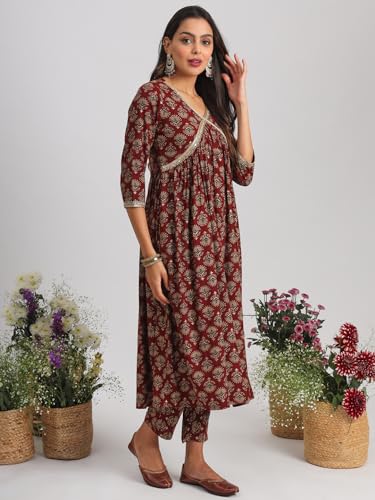 Womanista Silk Blend Womens Kurta Set