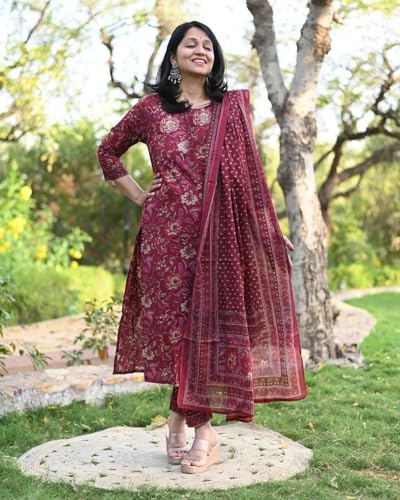 ANNI DESIGNER Womens Rayon Blend Straight Printed Kurta with Pant & Dupatta (PARAVA Maroon_XXL_Maroon_XX-Large)