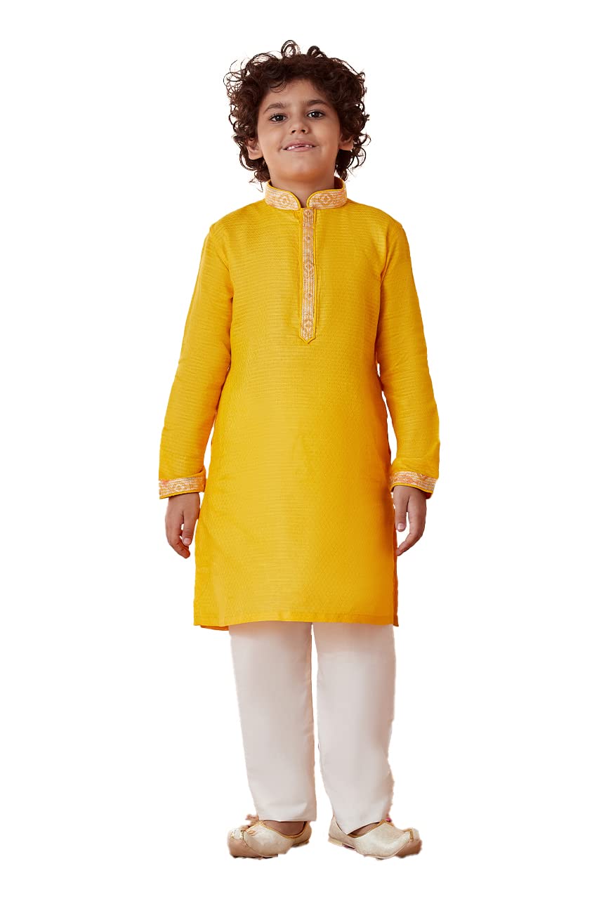 Manyavar BoyS Blended Cotton Self Design Kurta & Pajama Set(8-10 Years)
