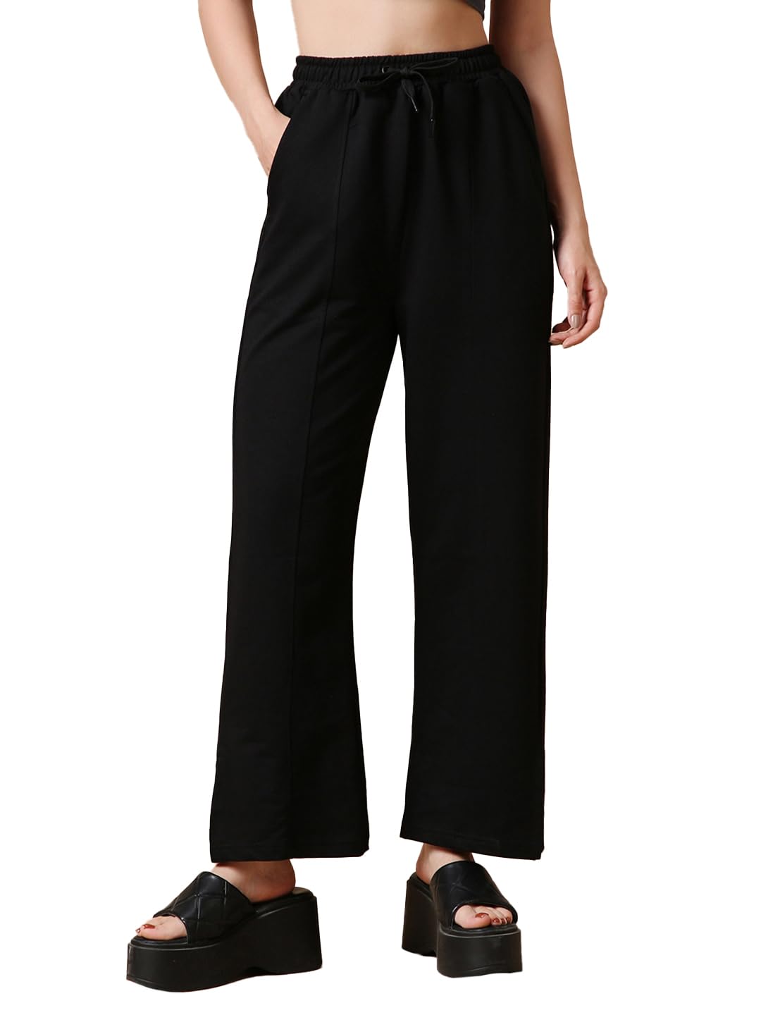 Bewakoof Women Mid Rise Solid Relaxed Fit Track Pant_584744_Black_M