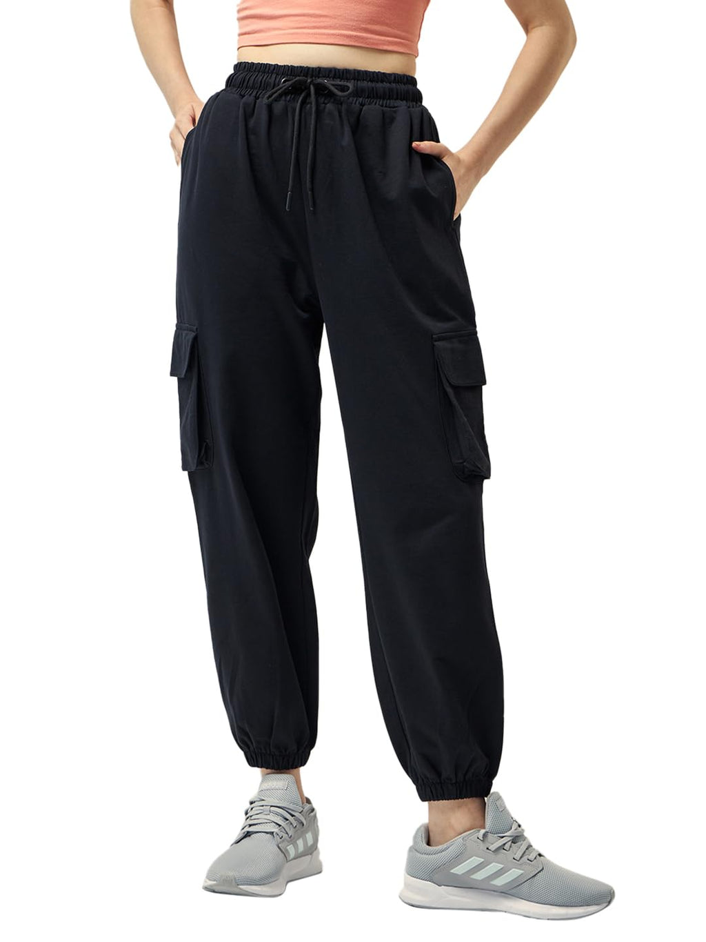 Bewakoof Women Mid Rise Air 1.0 Solid Oversized Joggers_585684_Black_XL