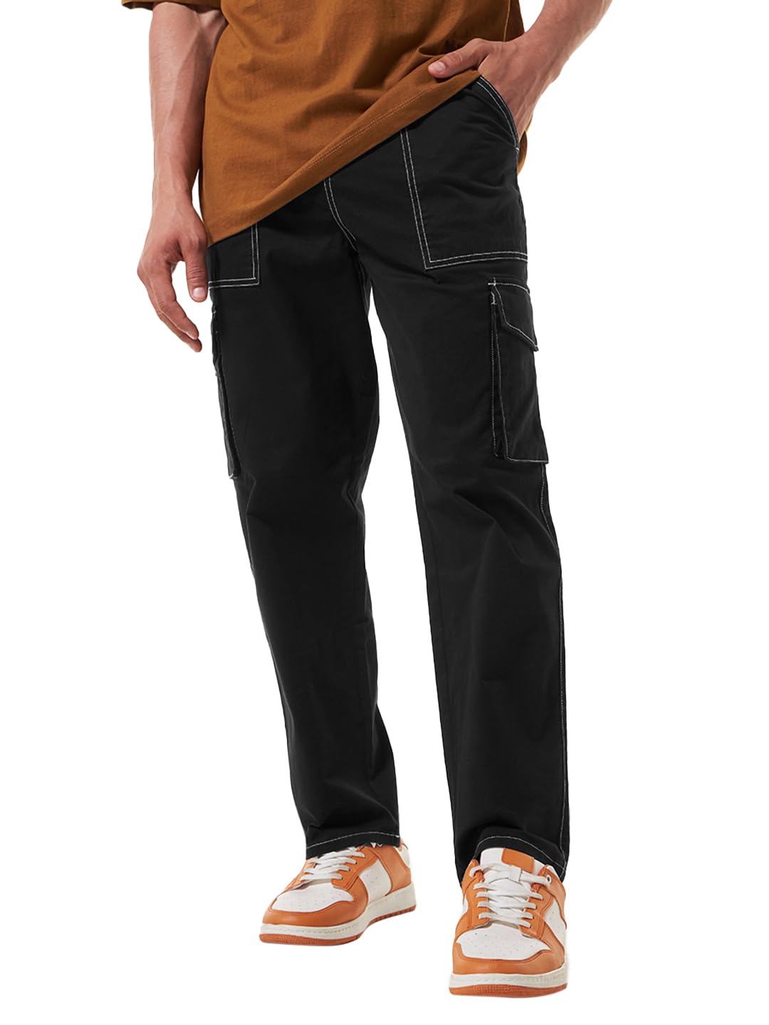 Bewakoof Mens Solid Oversized Mid Rise Cargo Trousers_609849_Black_32