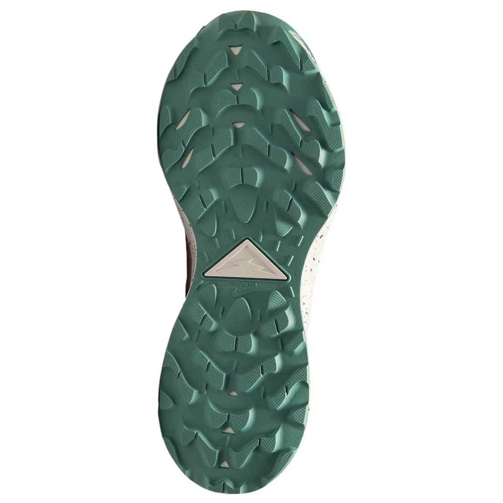 NIKE Women's Race Running Shoe, Lt Soft Pink Aluminum Magic Ember Bicoastal Oil Green Phantom, 7