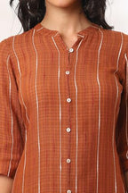 Aurelia Women'S Orange Yarn Dyed Cotton Blend Straight Kurta