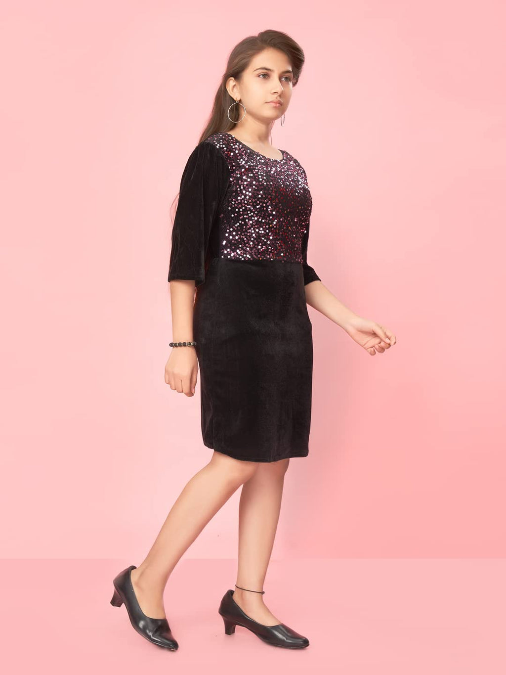 Aarika Girls Velvet Bodycon Above The Knee Dress (New_MD-A-23047_Black-Pink