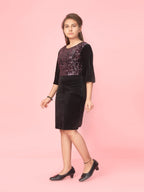 Aarika Girls Velvet Bodycon Above The Knee Dress (New_MD-A-23047_Black-Pink